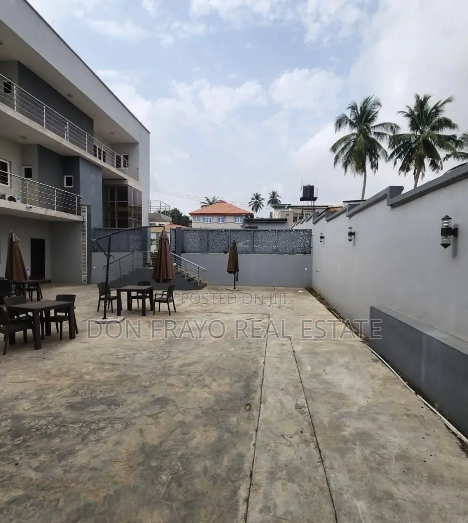 25 Rooms Hotel for Sale at Idishin - Jericho Ibadan