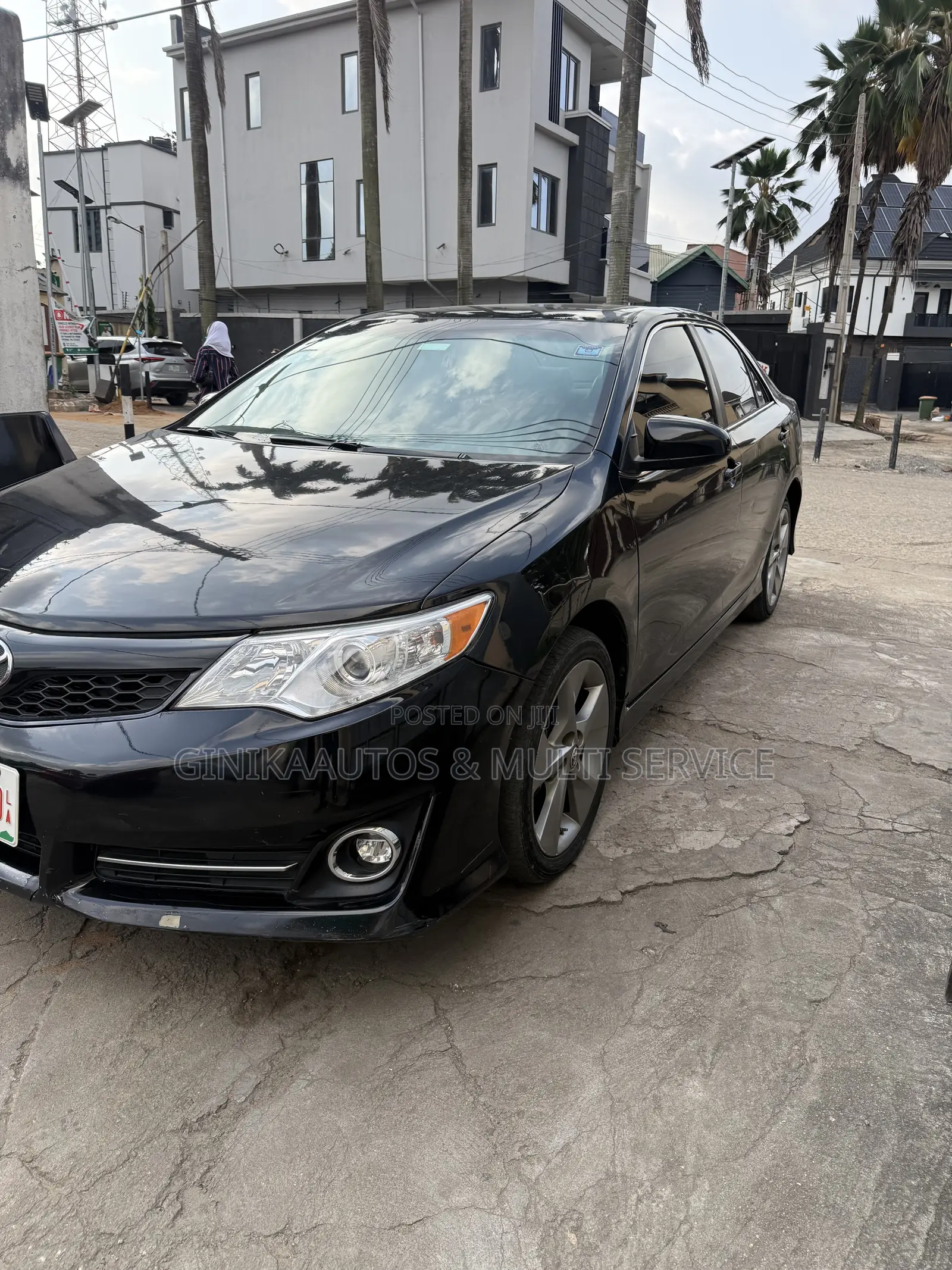 Toyota Camry XLE V6 4dr Sedan (3.5L 6cyl 6A) 2012 Black