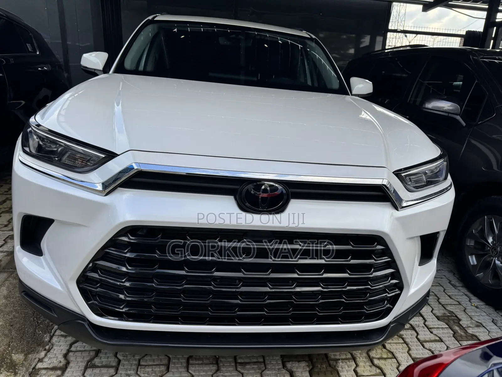 Toyota Highlander XLE AWD 2024 White