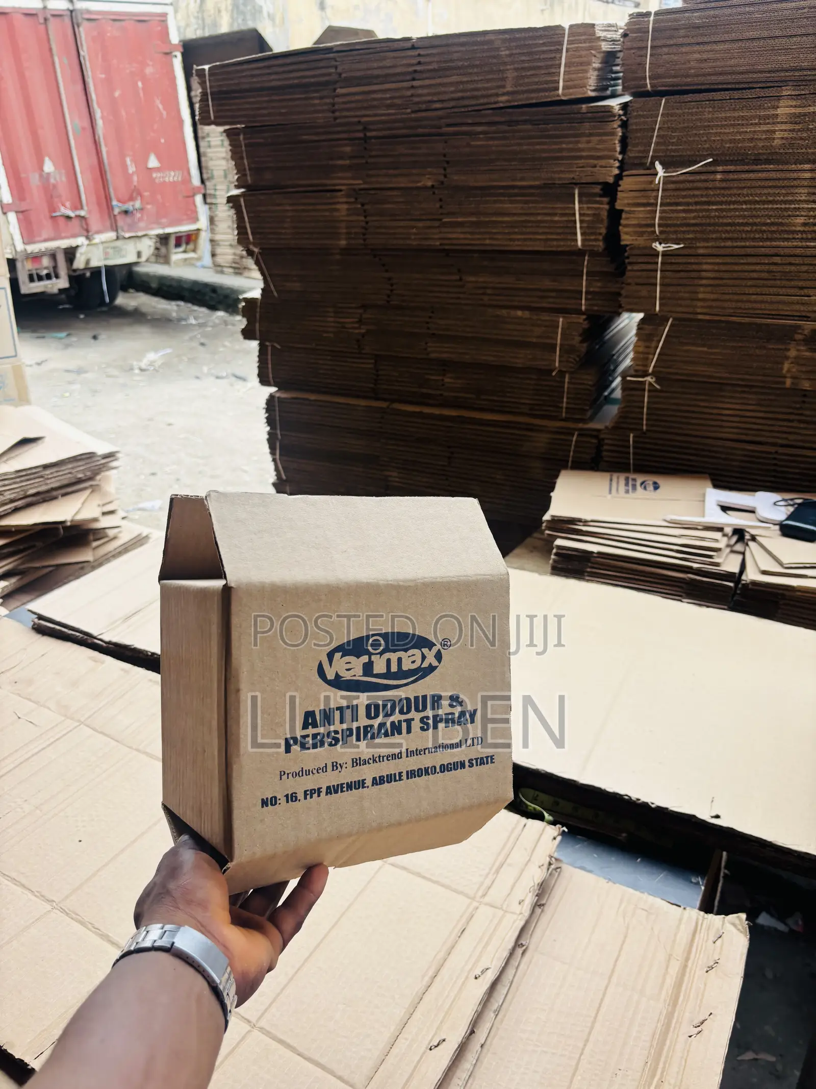Different Sizes of Neat Corrugated Cartons