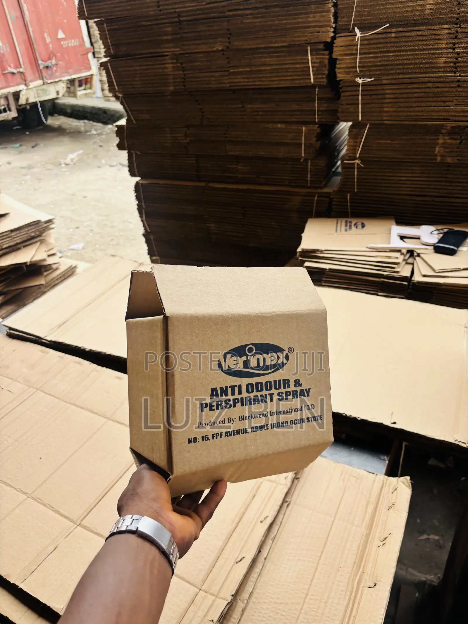 Different Sizes of Neat Corrugated Cartons