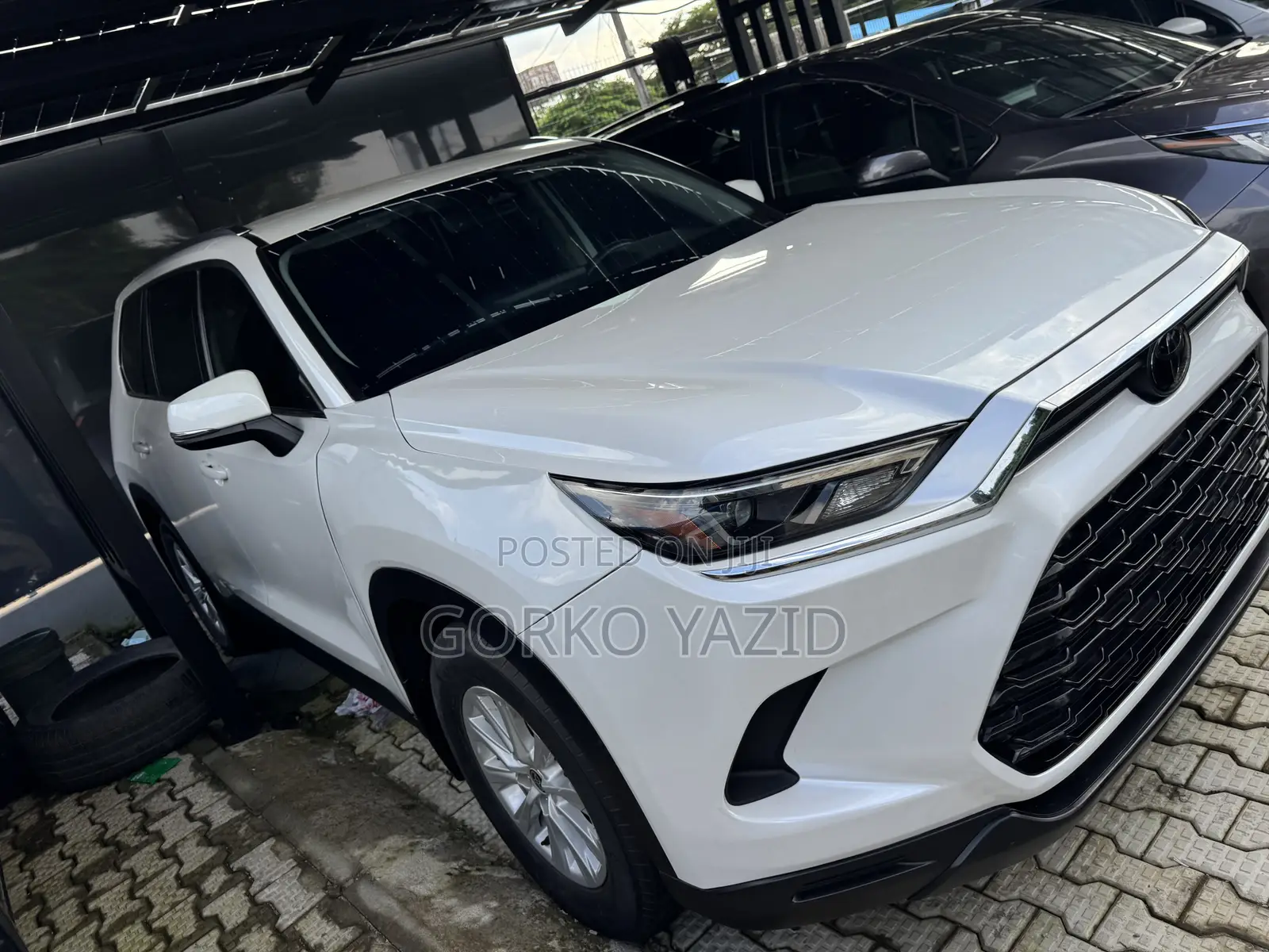 Toyota Highlander XLE AWD 2024 White
