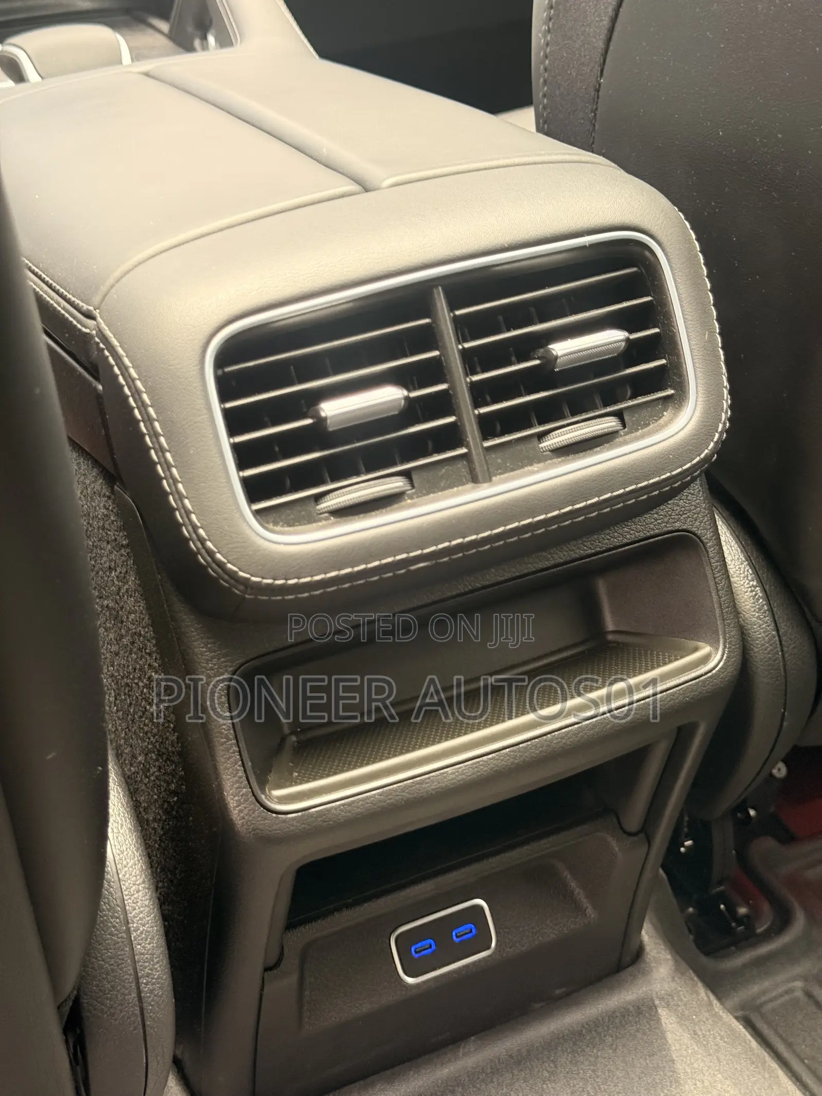 Mercedes-Benz GLE-Class 2025 White