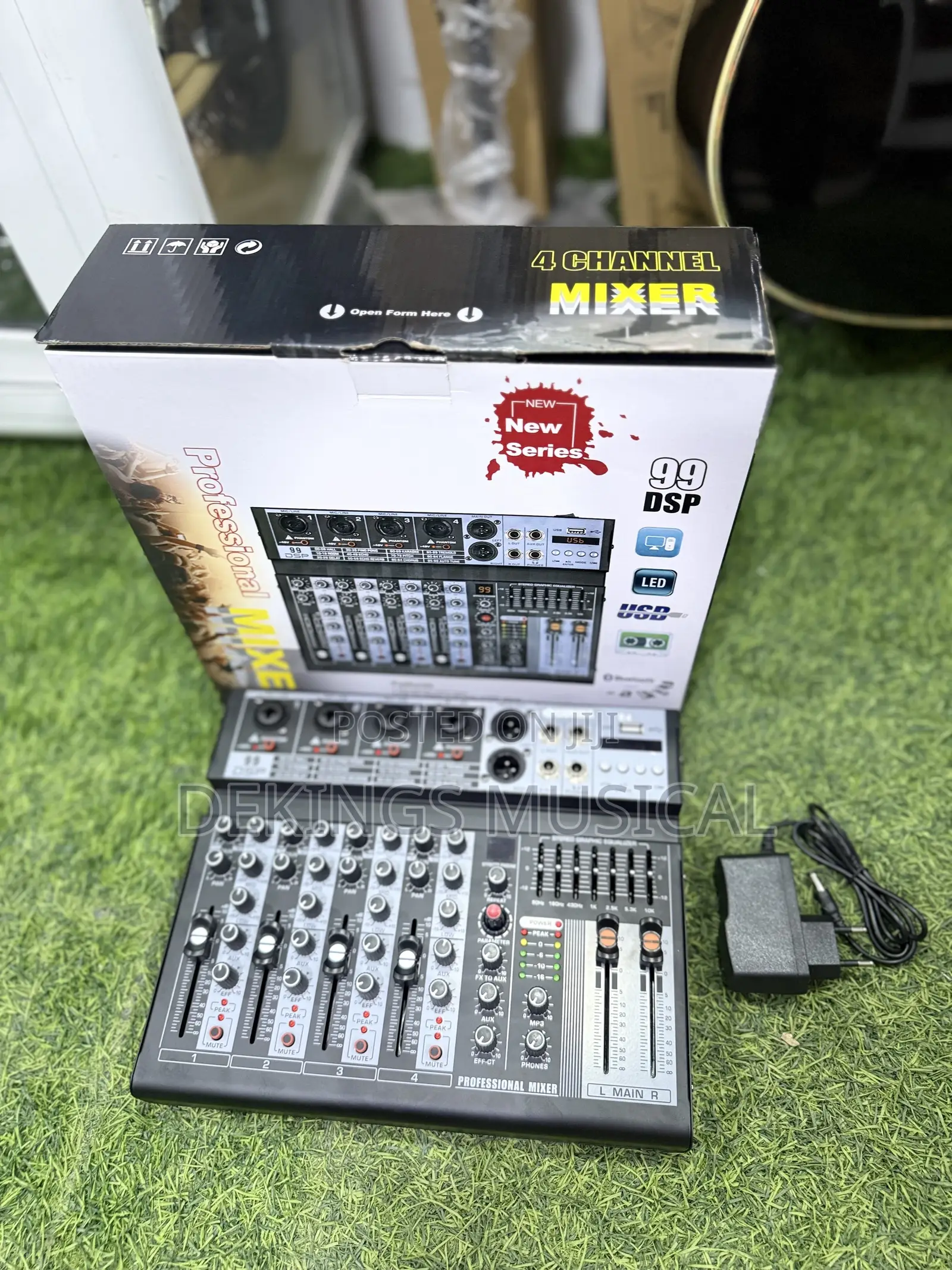 Yamaha Mixer 4 Channels With Equalizer and Bluetooth