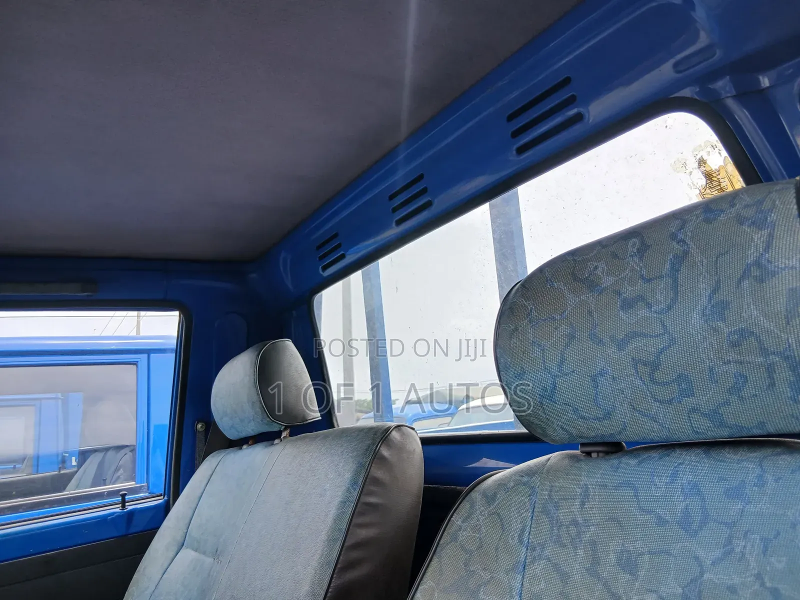 Mitsubishi Delica 2012 Blue