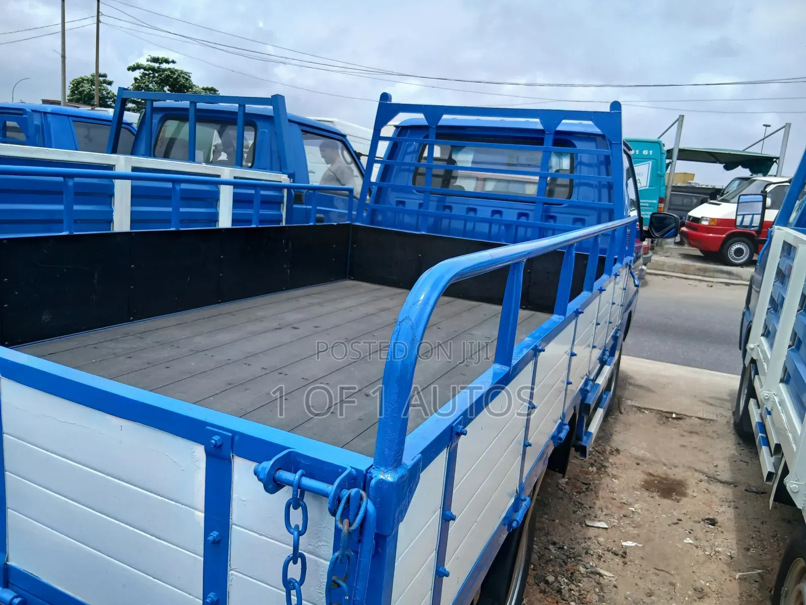 Mitsubishi Delica 2011 Blue