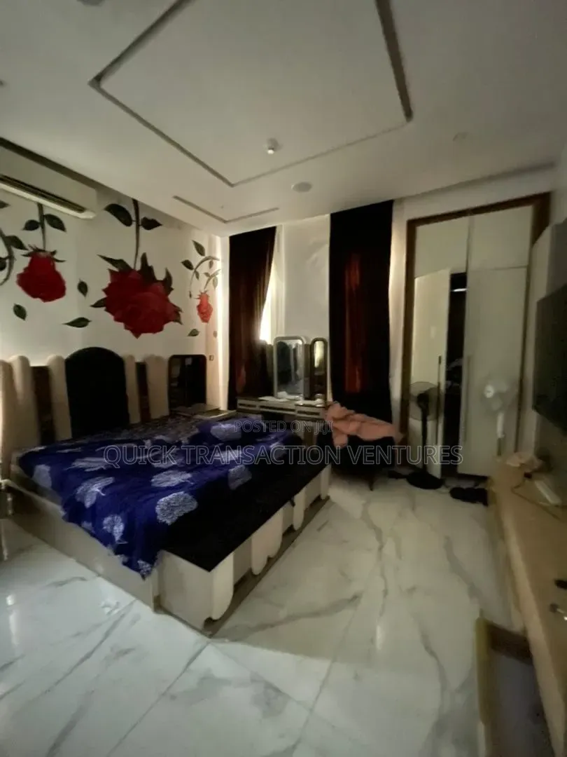 Furnished 6bdrm Duplex in Pinnock Beach Estate, Osapa london for sale