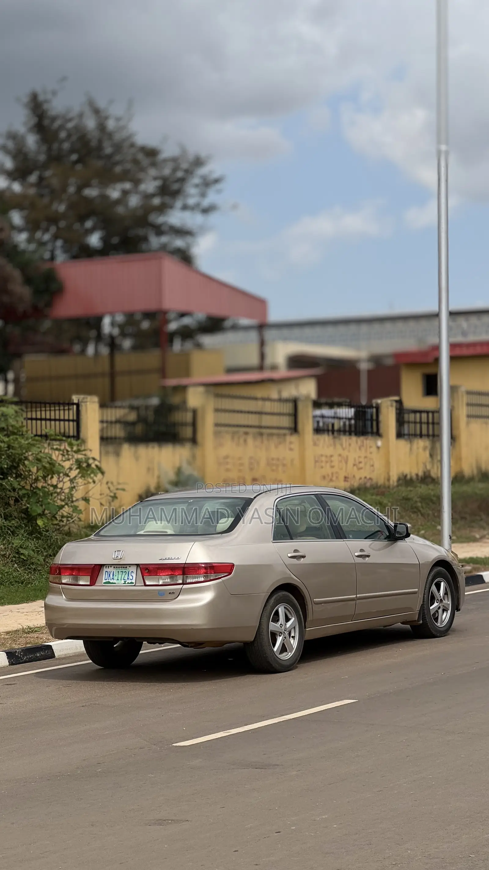 Honda Accord 2005 Gold