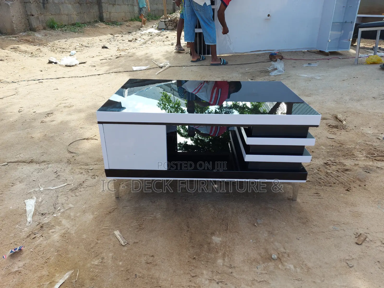 TBL26 High Gloss Classy Center Table W/Glass Top