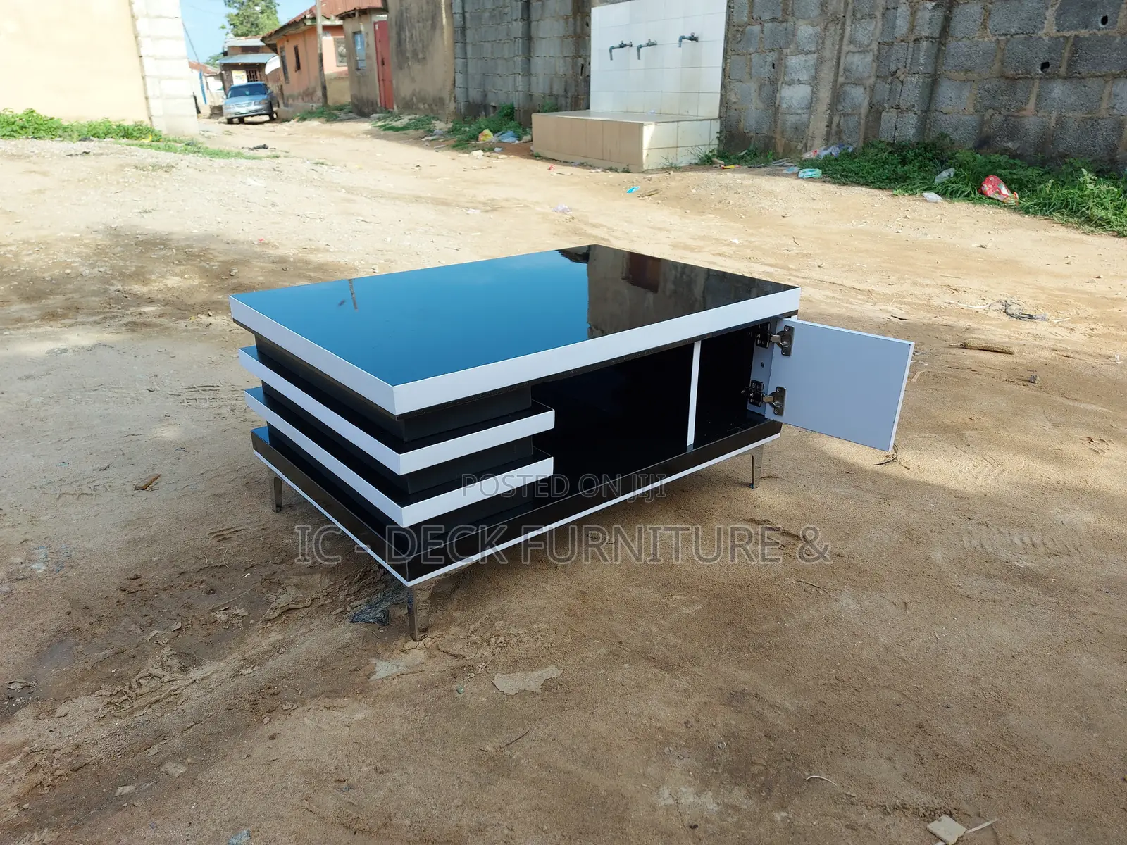 TBL26 High Gloss Classy Center Table W/Glass Top