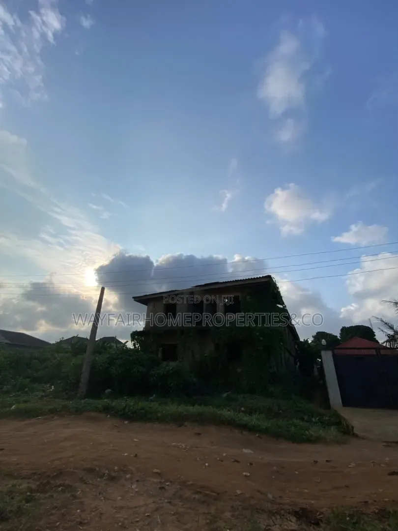 4bdrm Block of Flats in Olorunshola Ayobo for sale