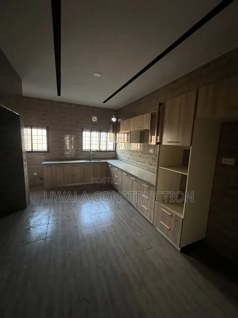 4bdrm Duplex in Guzape District for rent