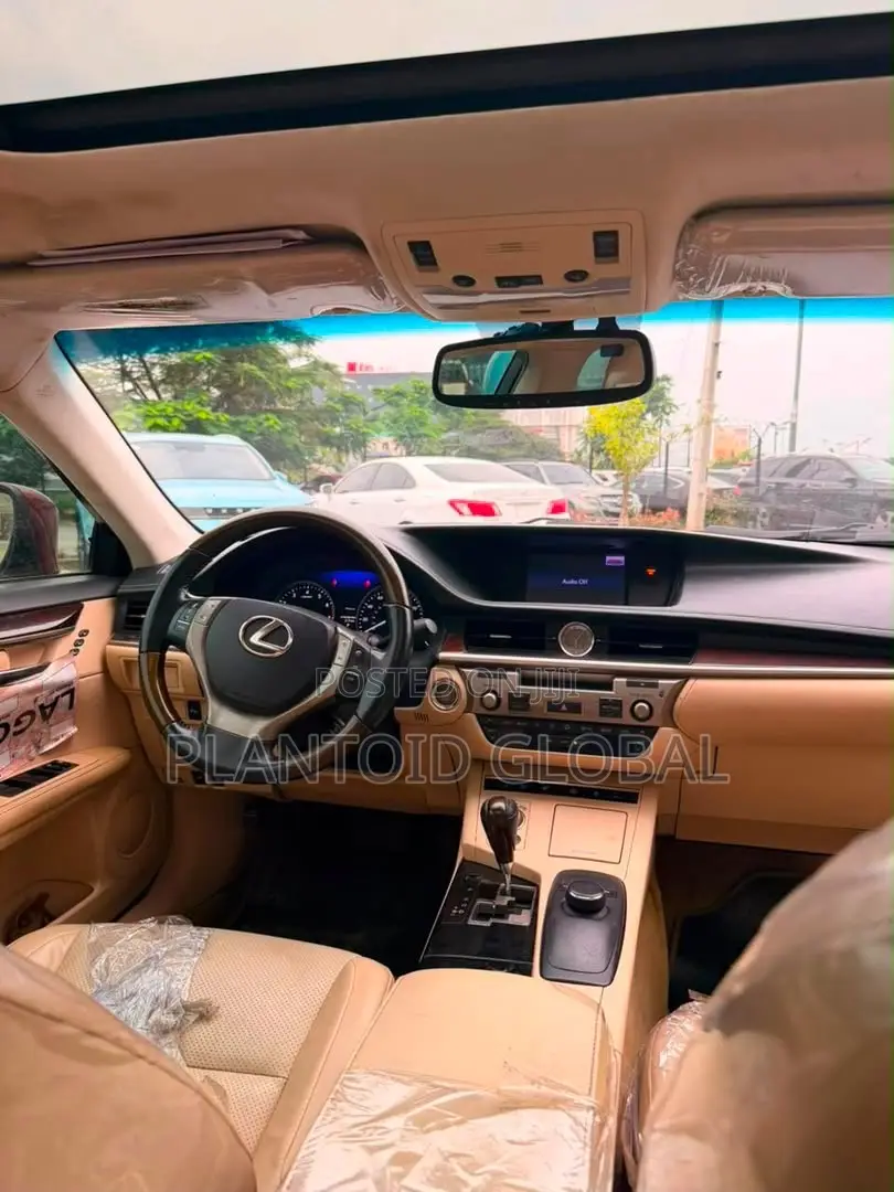 Lexus ES 2014 Red