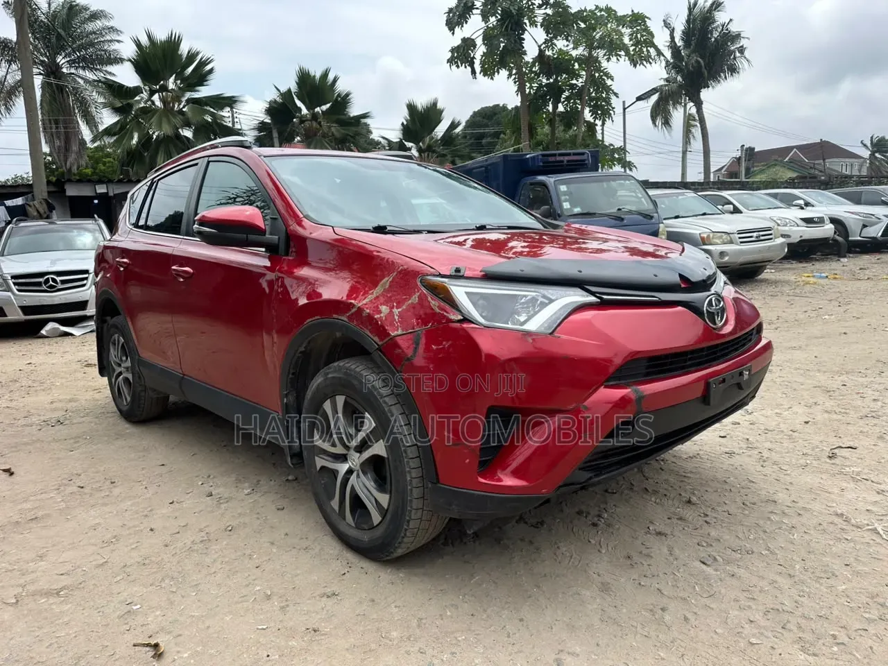 Toyota RAV4 2017 Maroon