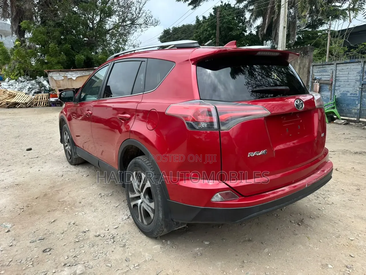 Toyota RAV4 2017 Maroon
