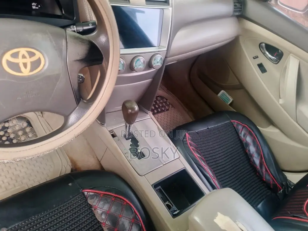 Toyota Camry 2008 Gold