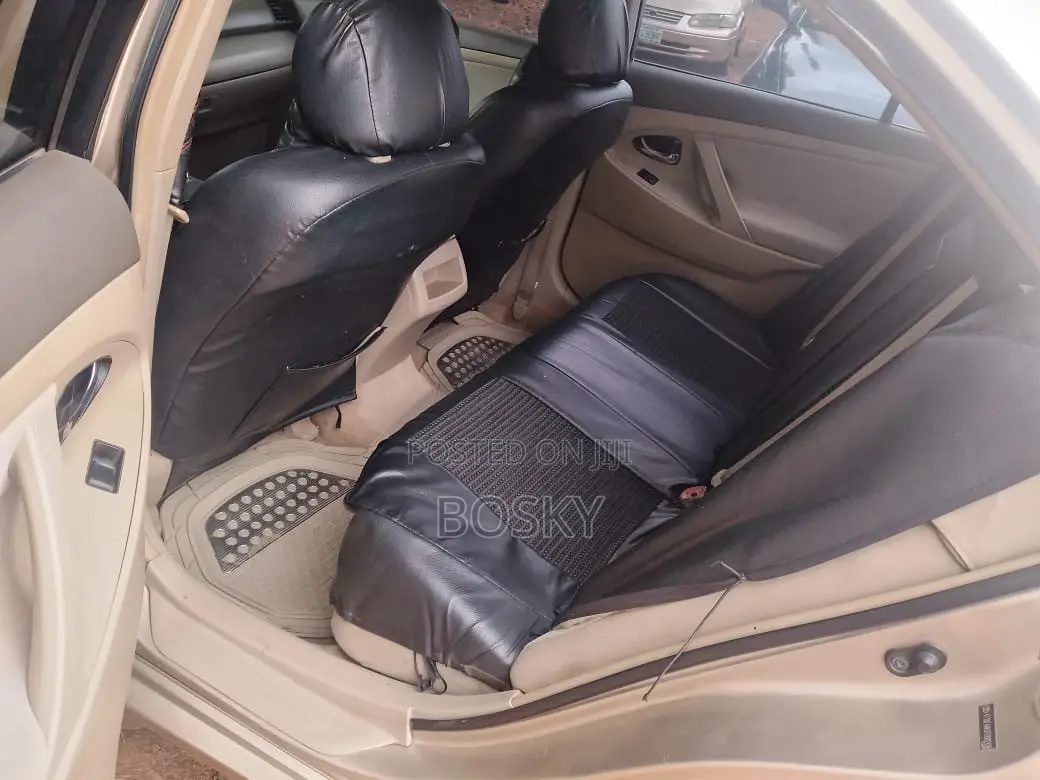 Toyota Camry 2008 Gold