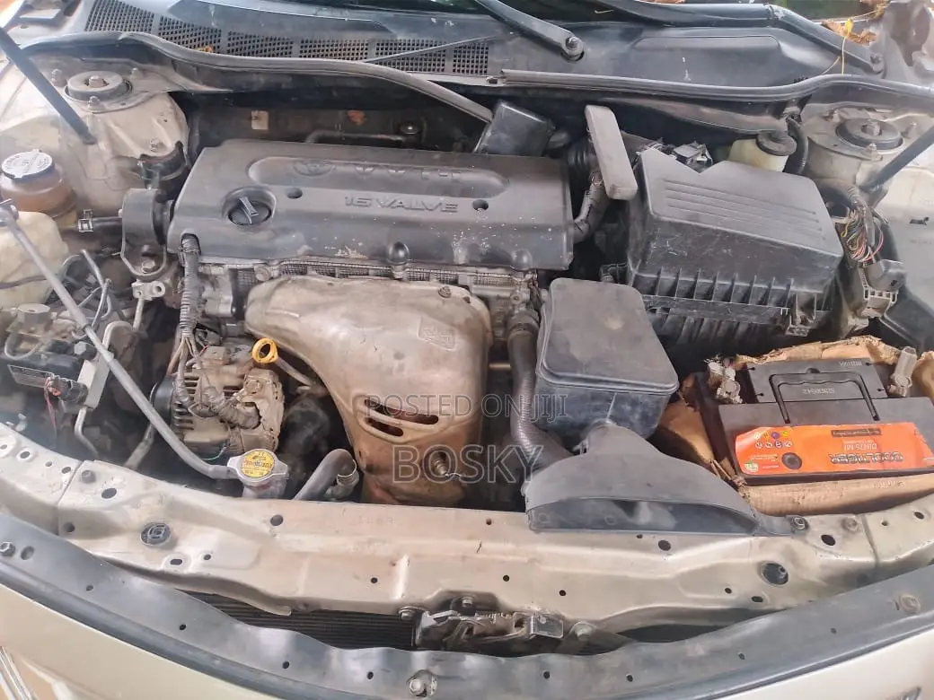 Toyota Camry 2008 Gold