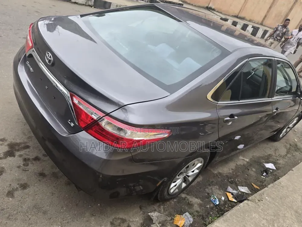 Toyota Camry 2015 Gray