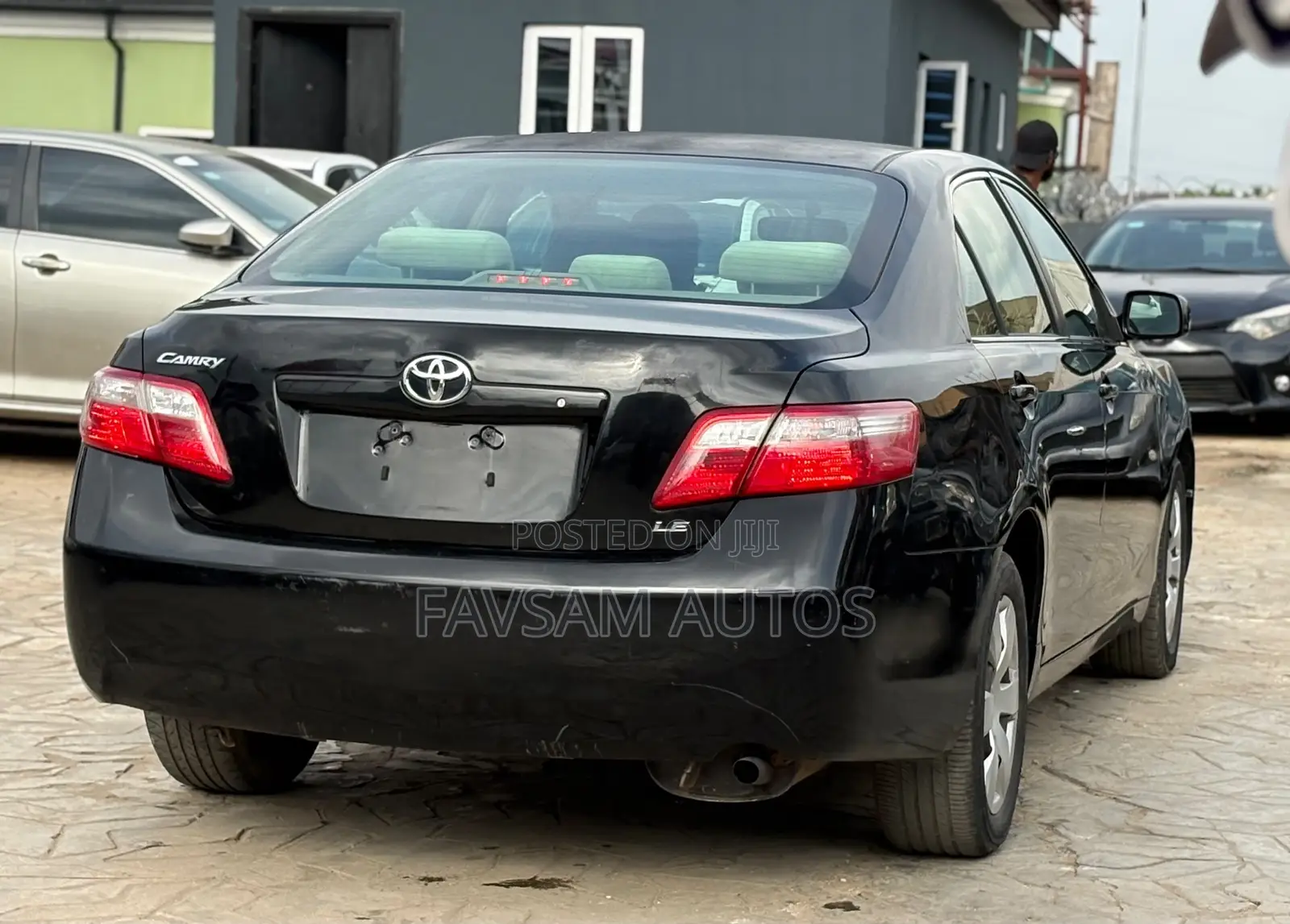 Toyota Camry LE V6 4dr Sedan (3.5L 6cyl 6AM) 2010 Black