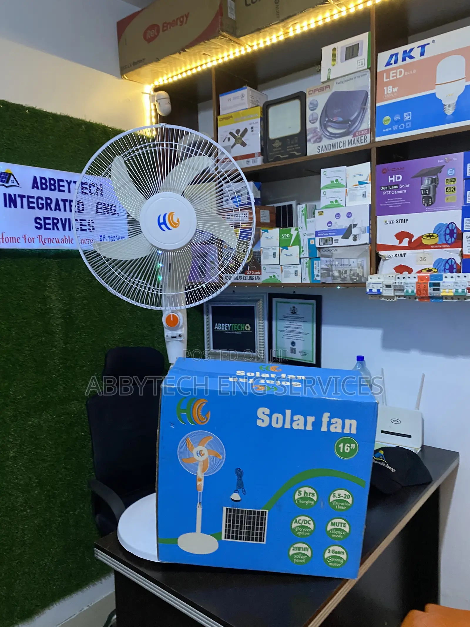 16” Solar Fan