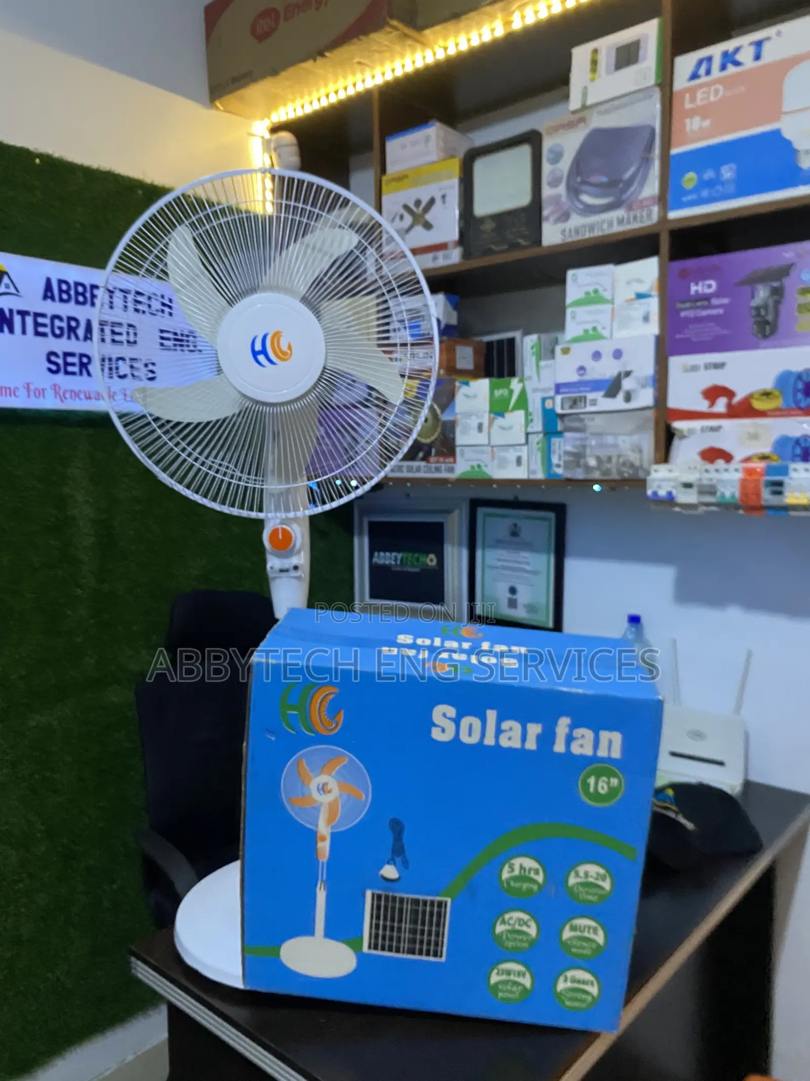 16” Solar Fan