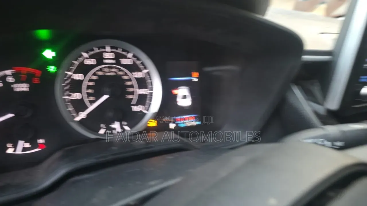 Toyota Corolla 2018 White