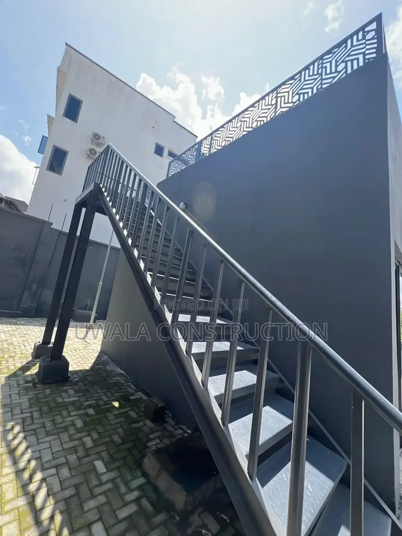 5bdrm Duplex in Guzape District for sale