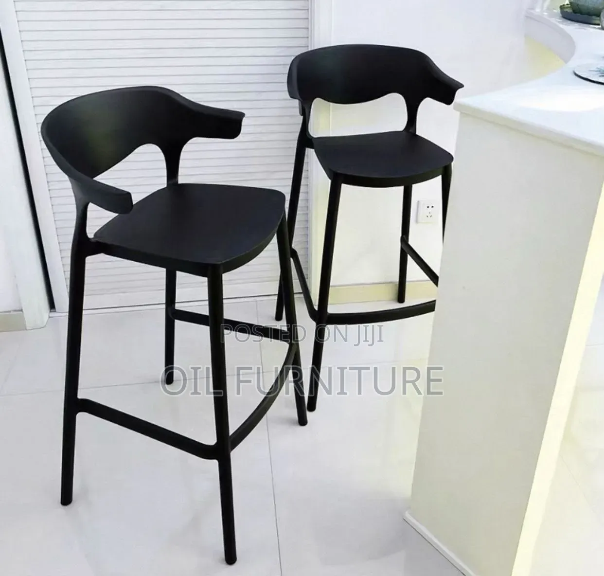 Modern Matte Black High-Swivel Bar Stools for Home Office