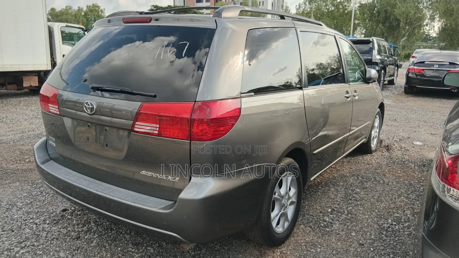 Toyota Sienna XLE Limited AWD 2005 Gray