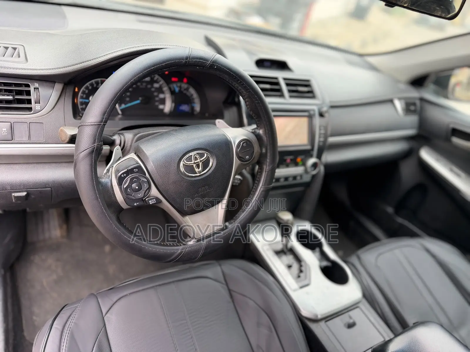 Toyota Camry SE 4dr Sedan (2.5L 4cyl 6A) 2014 Gray