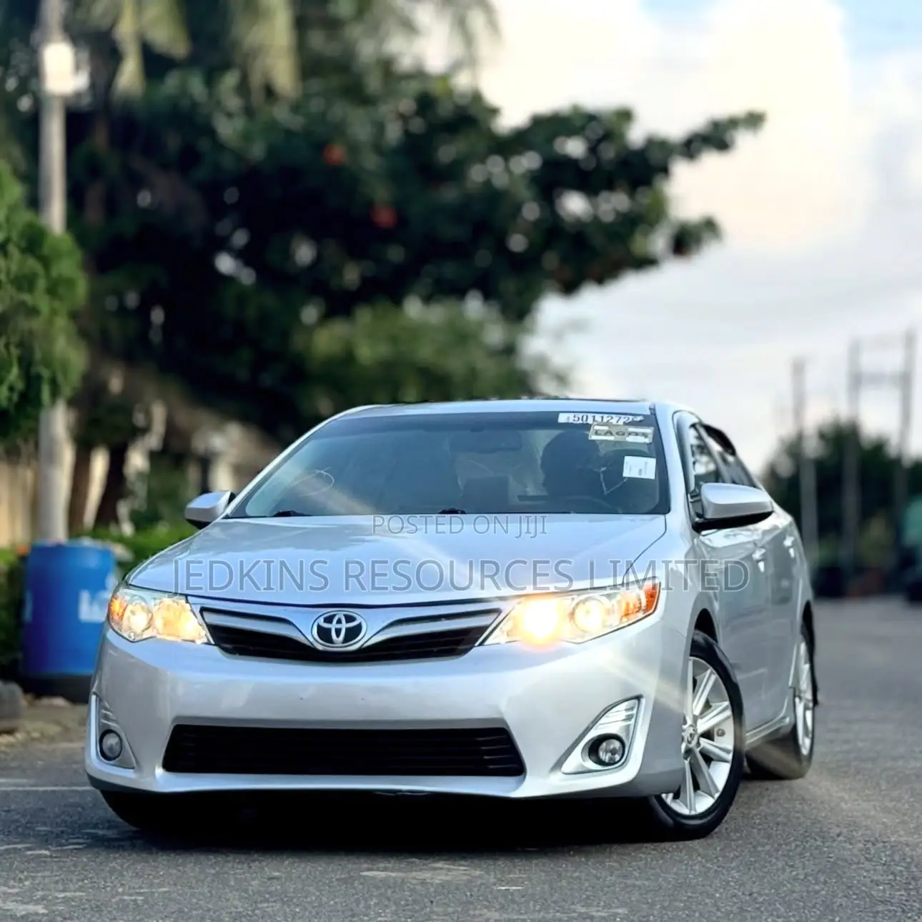 Toyota Camry XLE V6 4dr Sedan (3.5L 6cyl 6A) 2012 Silver