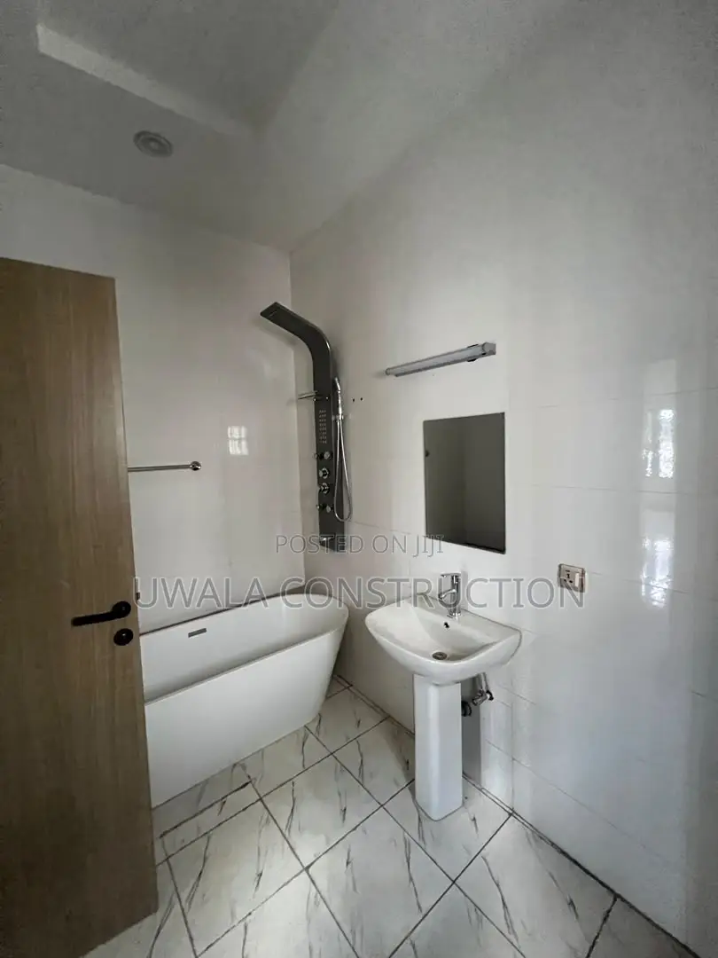 Furnished 5bdrm Duplex in Guzape District for sale