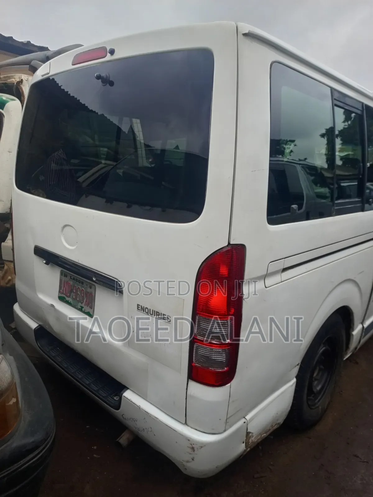 Toyota HiAce 2014 White