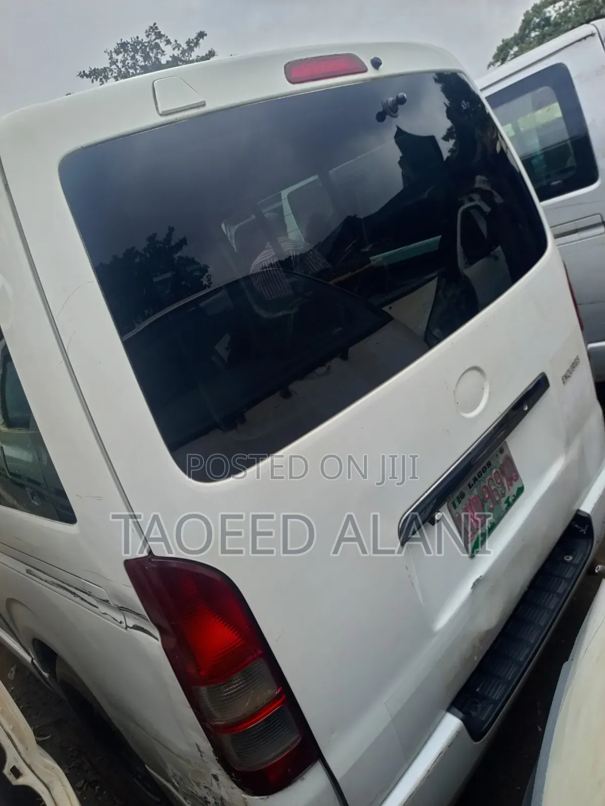 Toyota HiAce 2014 White