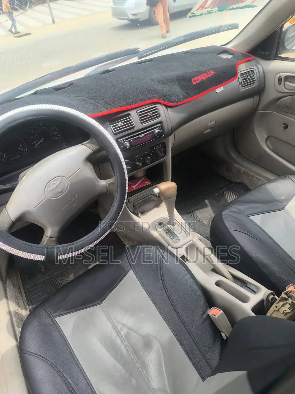 Toyota Corolla 1998 Silver