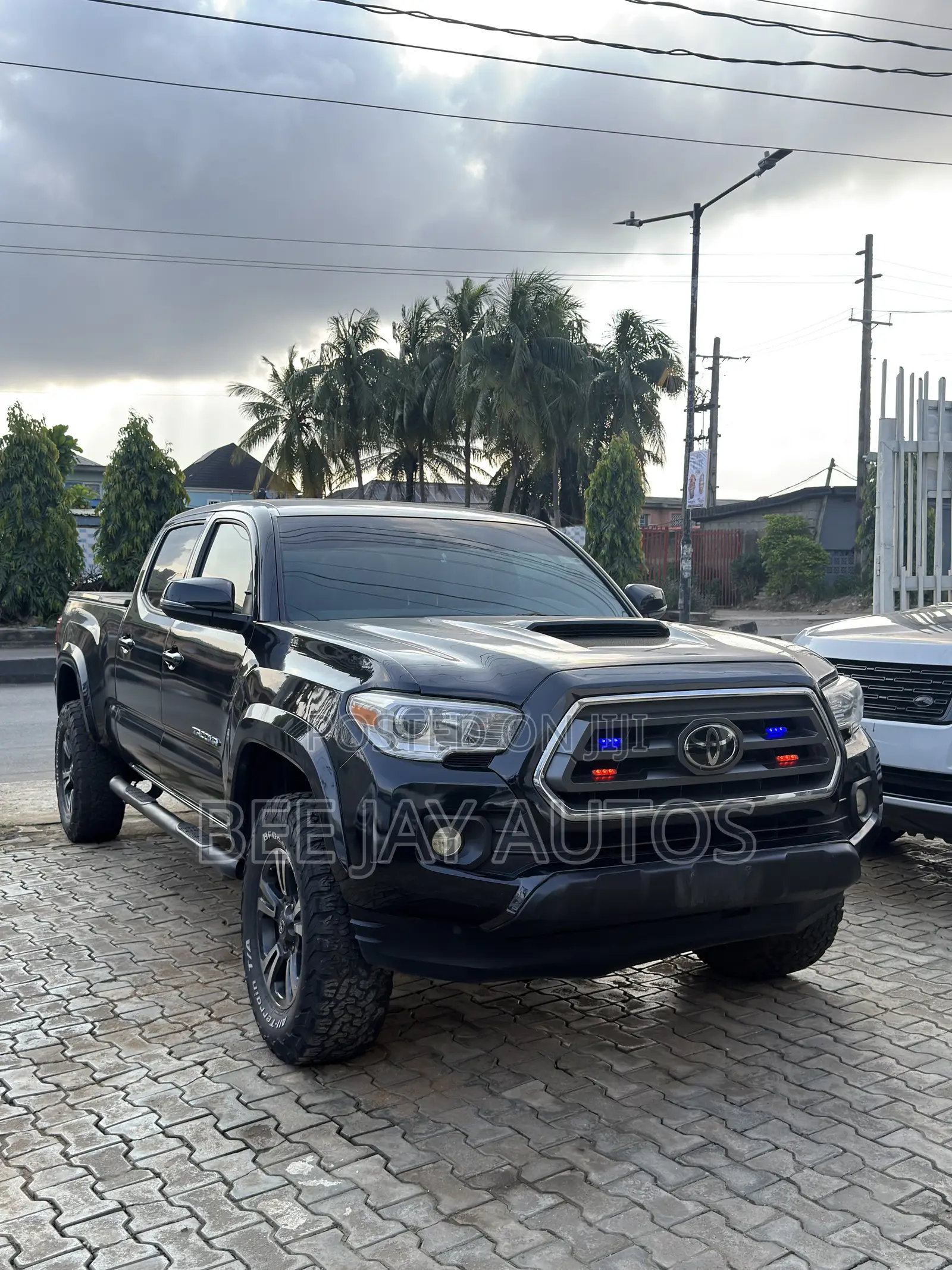 Toyota Tacoma 2018 Black