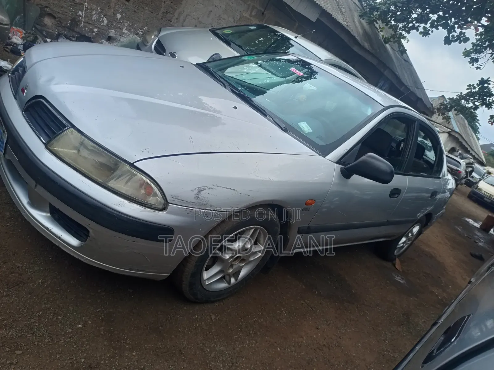 Mitsubishi Carisma 1999 Silver