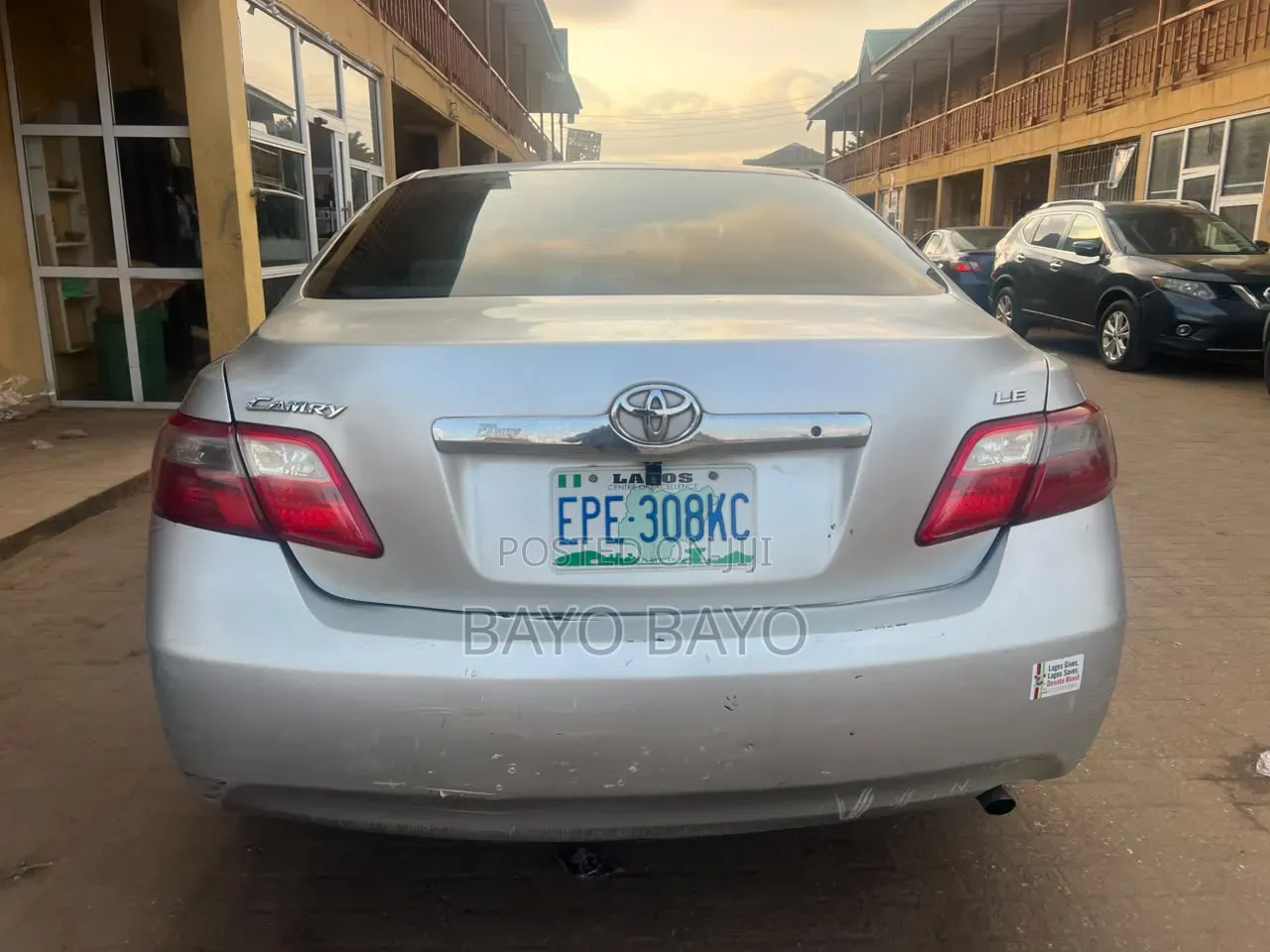 Toyota Camry SE 4dr Sedan (2.4L 4cyl 5A) 2008 Gold