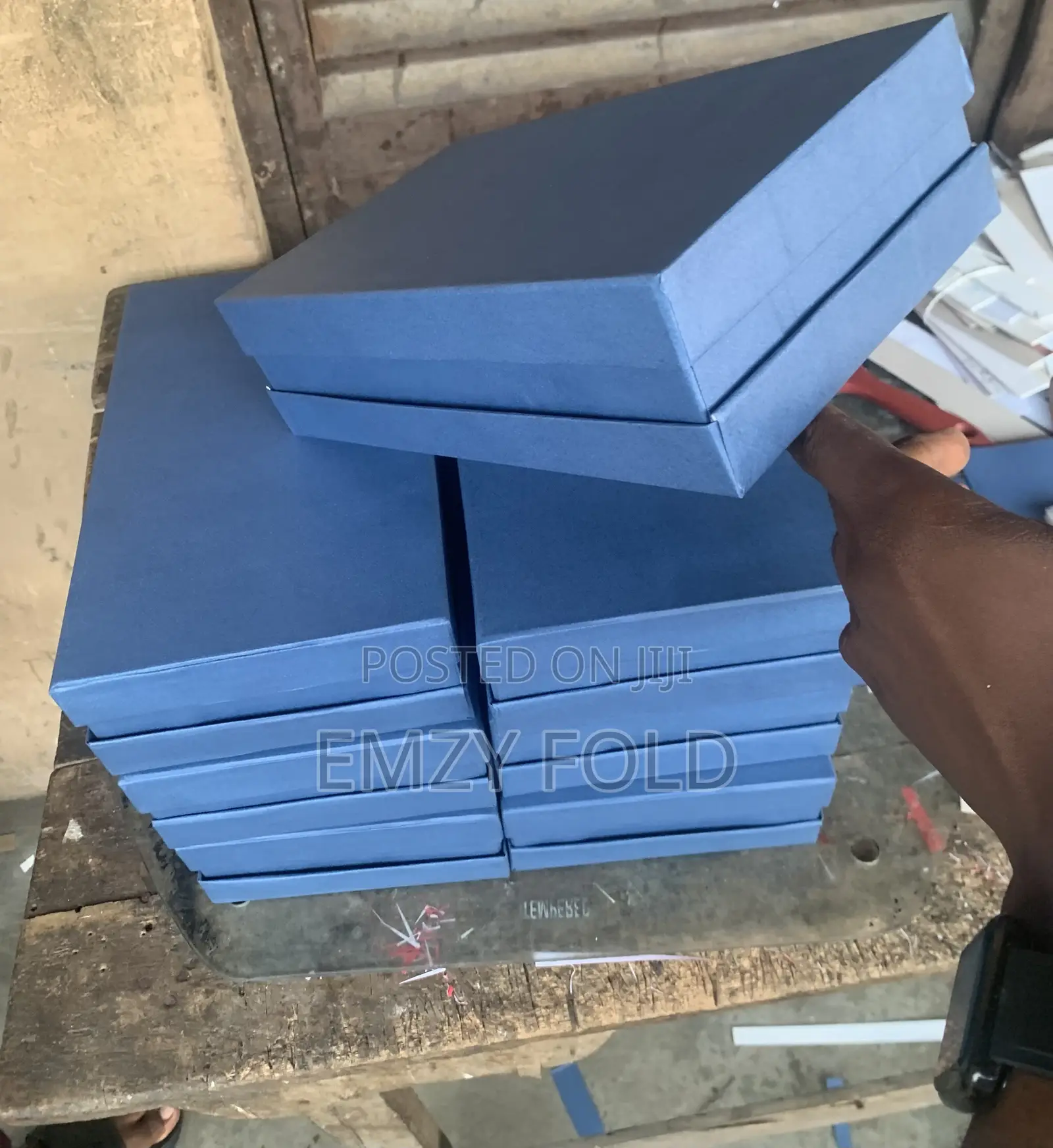 Up and Down Stylish Blue Packaging