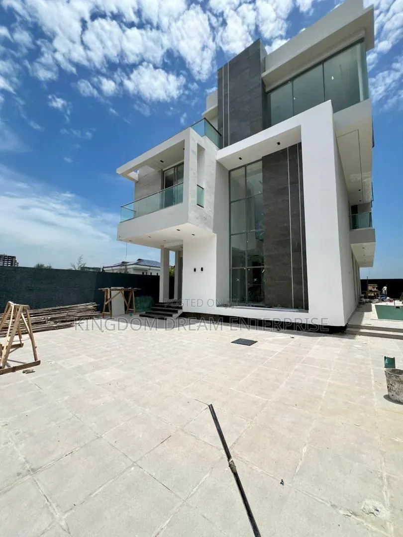 5bdrm House in Ikoyi Lagos for sale