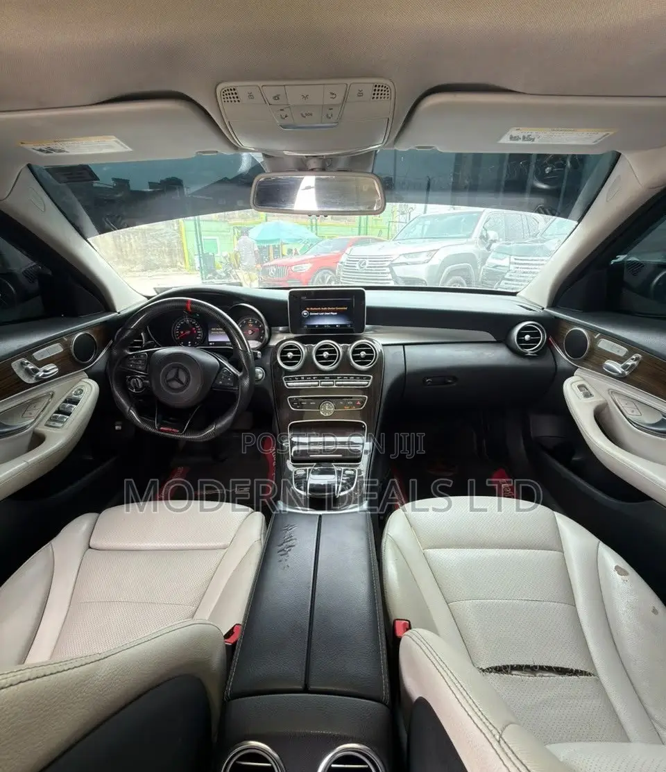 Mercedes-Benz C300 2016 Gray