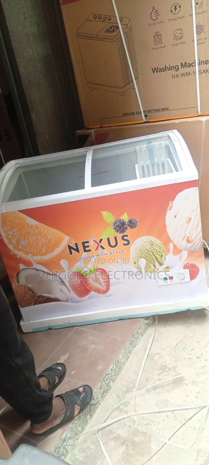 Nexus Freezer226 L Showcase