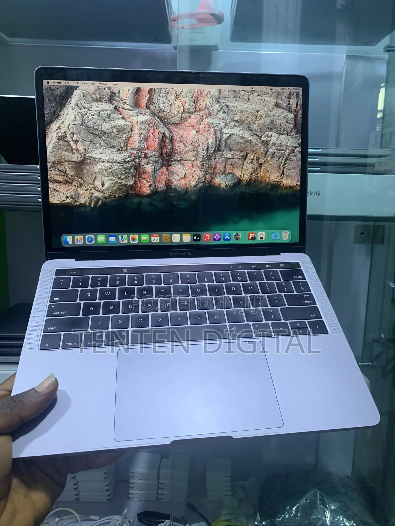 Laptop Apple MacBook 2016 16GB Intel Core i7 SSD 1T