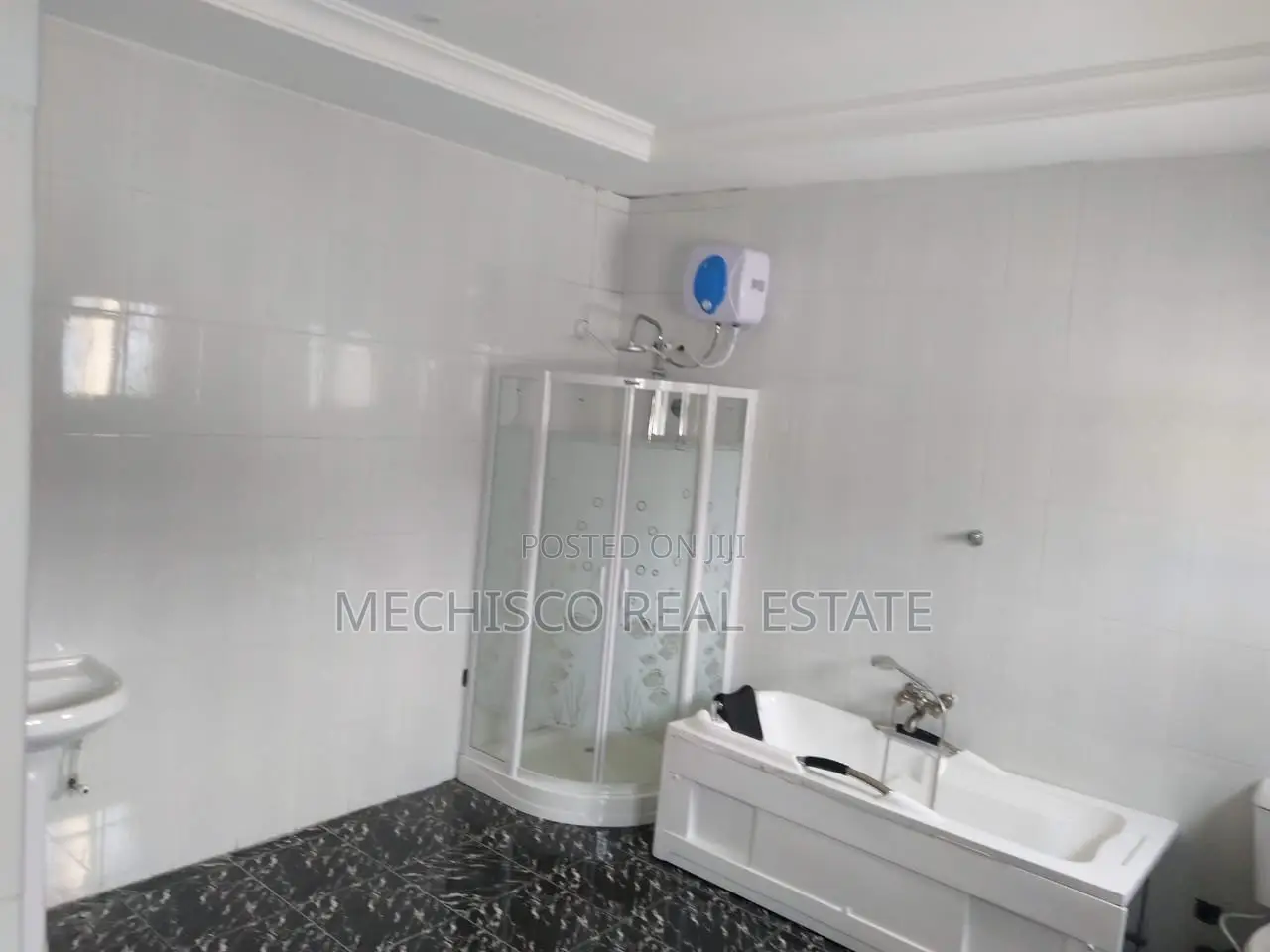 5bdrm Duplex in Rukpokwu for sale