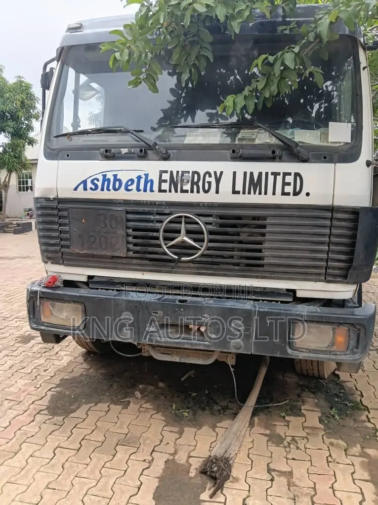 Mercedes 15000liters Meter Truck