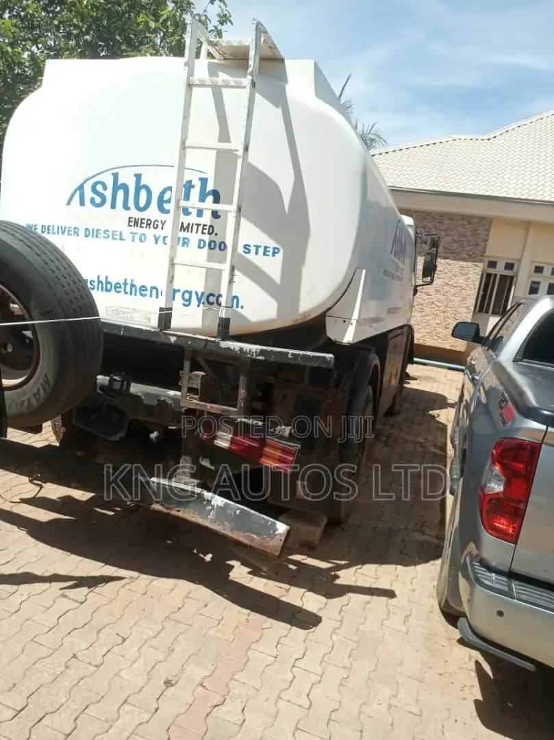 Mercedes 15000liters Meter Truck