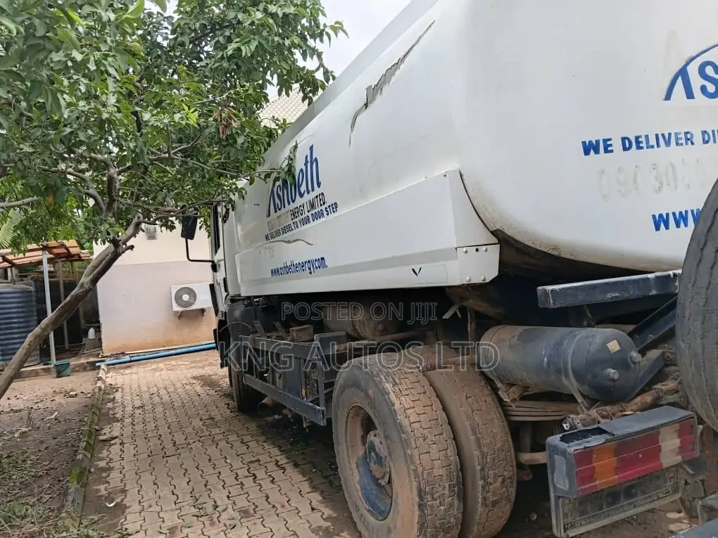 Mercedes 15000liters Meter Truck