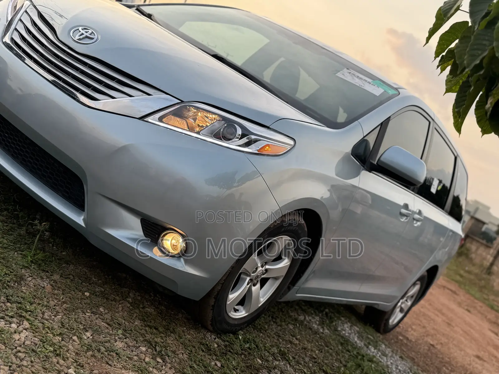 Toyota Sienna LE 8-Passenger 4dr Minivan (3.5L 6cyl 6A) 2015 Blue