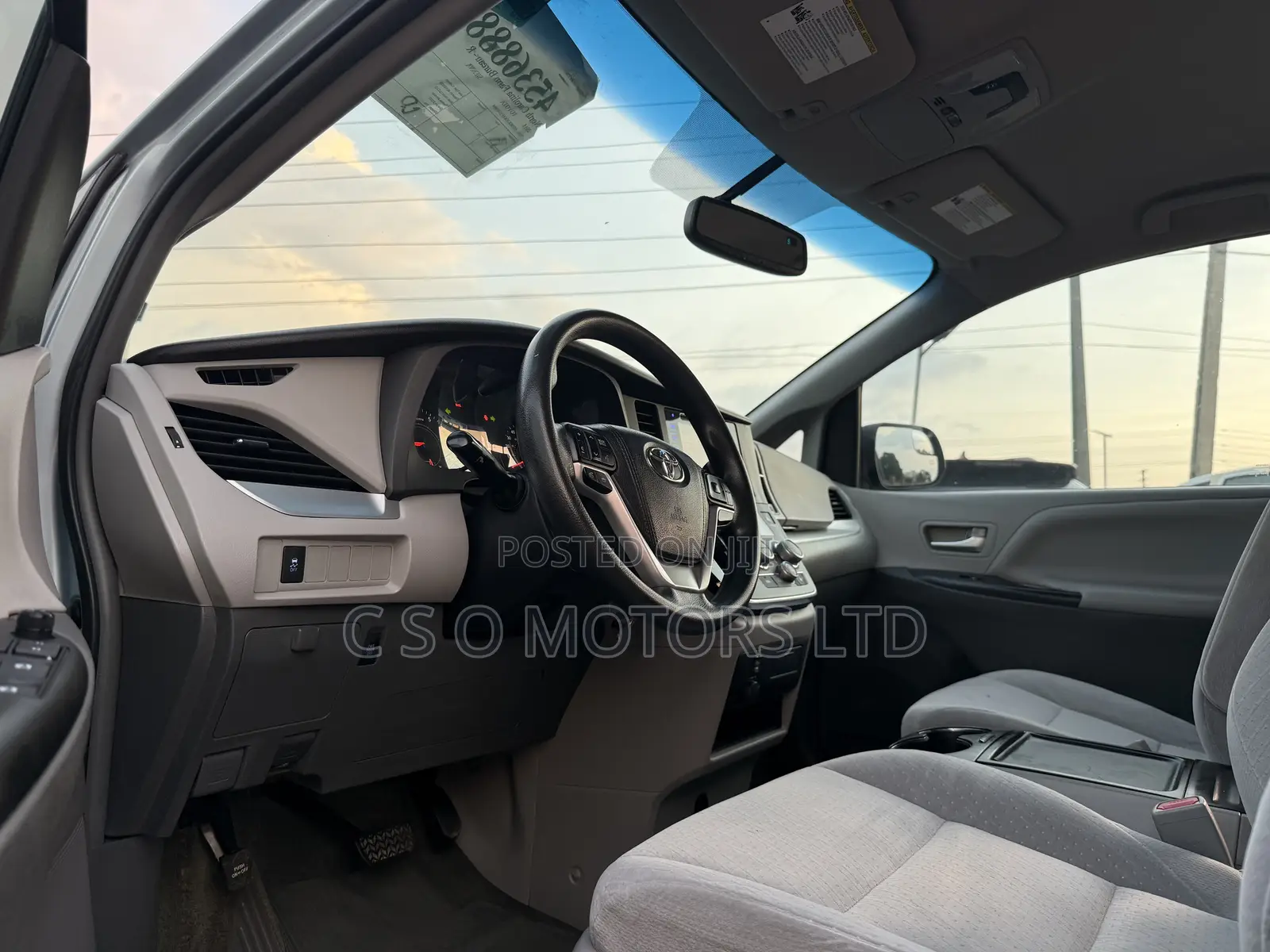 Toyota Sienna LE 8-Passenger 4dr Minivan (3.5L 6cyl 6A) 2015 Blue